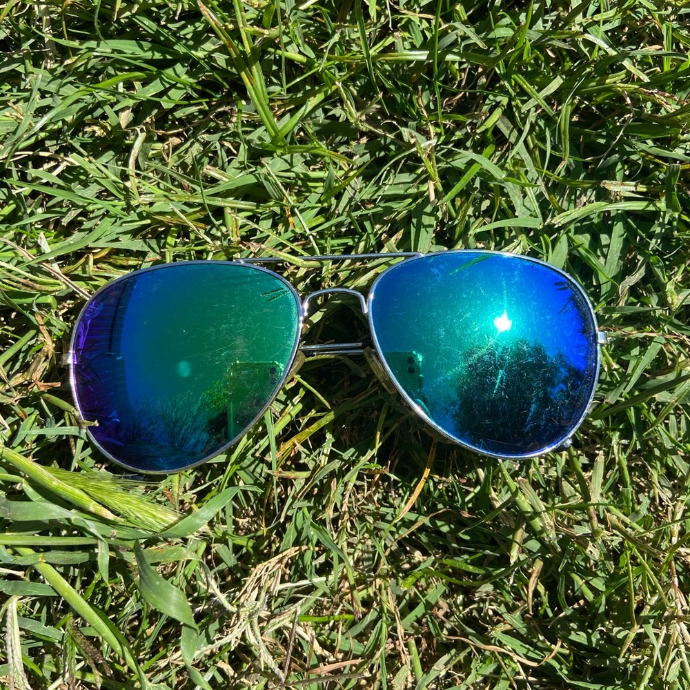 Sunglasses - Picture 2 of 2